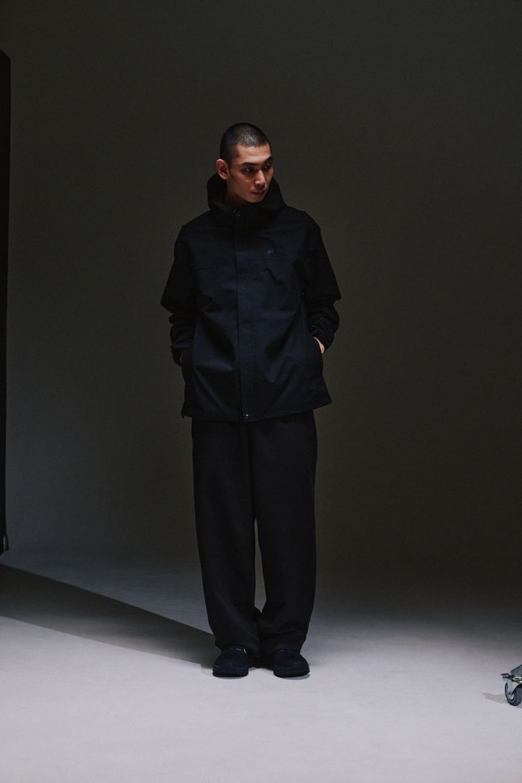 ACTIVE ウィンドブロックジャケット、ACTIVE ダンボールニットパンツ