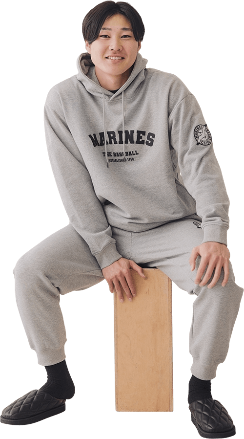 プルオーバースウェットパーカー