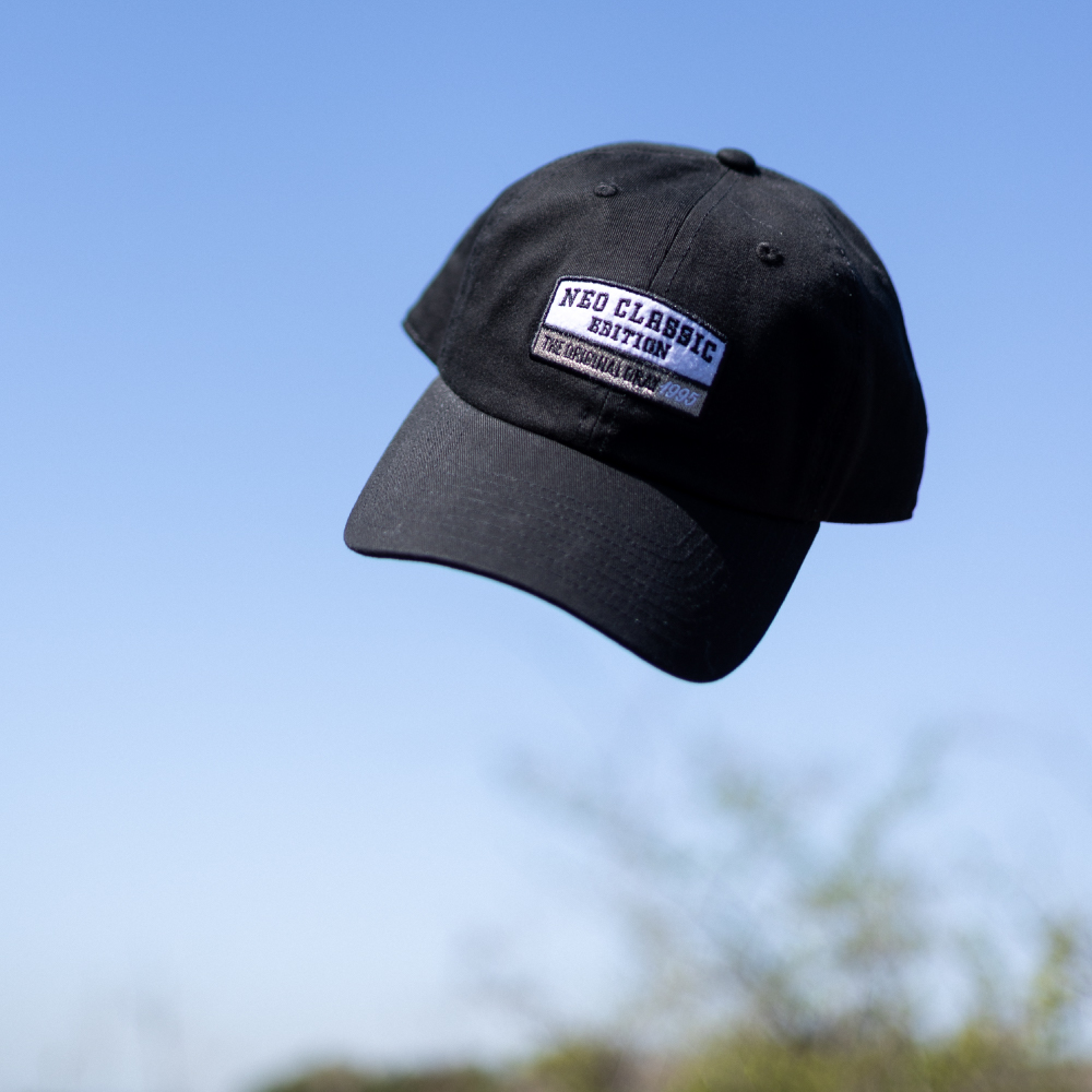 ストレートバイザーキャップ NCE コンセプトロゴ BLK
