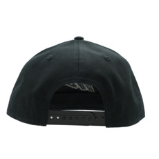 ストレートバイザーキャップ NCE Mロゴ BLK  詳細画像