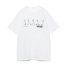 7選手展開 モーションイラストデザインTシャツ #0荻野