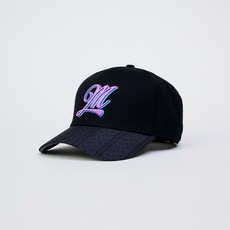 BSW 2025 M Logo CURVED VISOR PATTERN CAP ブラック