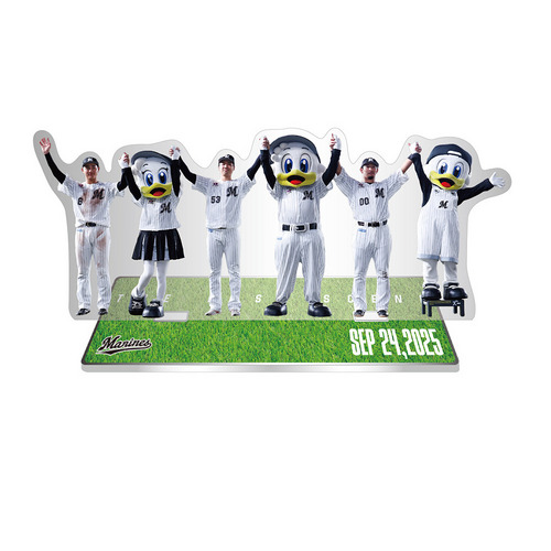 【新品未開封品】ともだちゲームR4アクリルスタンドセット 新品未開封品】ともだちゲームR4アクリルスタンドセット