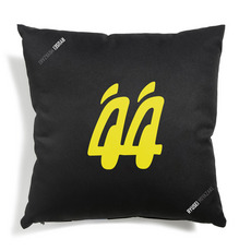 2026選手トレーニングロゴ クッション