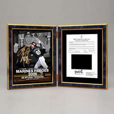 寺地隆成選手 2025年シーズン名場面 直筆サイン入り 2面式フォトパネル