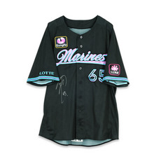 #65寺地 隆成 直筆サイン入り実使用ユニホーム(BSW)