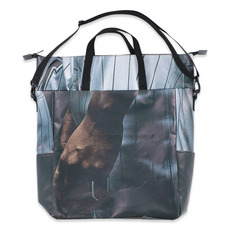 #32佐藤 直筆サイン入り2025球場正面ターポリン幕リメイクトートバッグ