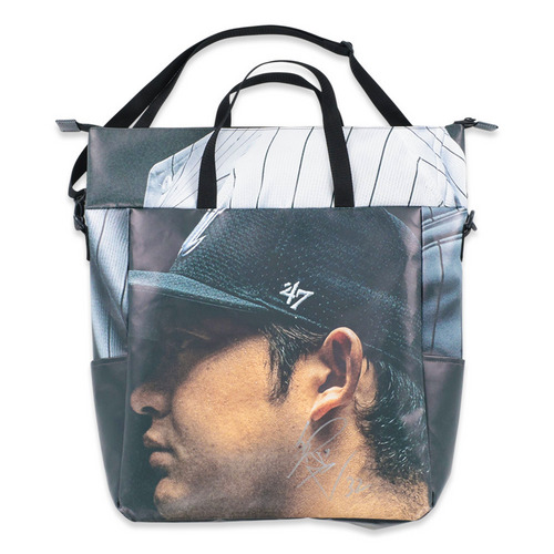 #32佐藤 直筆サイン入り2025球場正面ターポリン幕リメイクトートバッグ