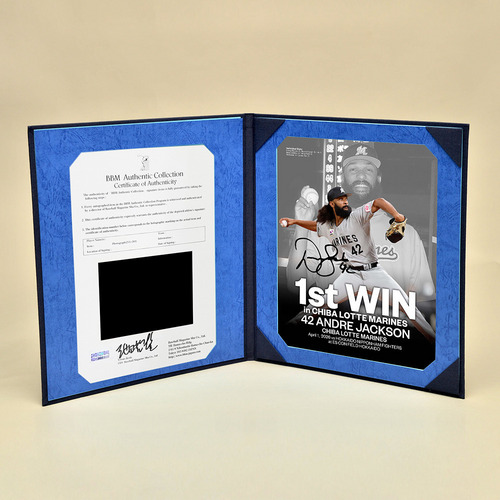 アンドレ・ジャクソン投手 移籍後初勝利記念 直筆サイン入りフォトファイル 詳細画像 1カラー 1