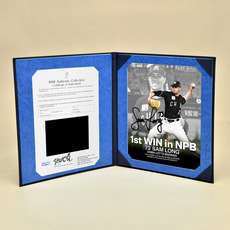 サム・ロング投手 NPB初勝利記念 直筆サイン入りフォトファイル